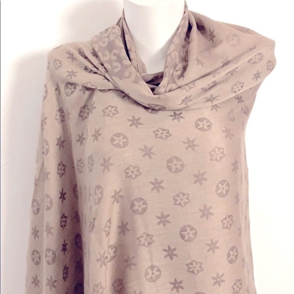 𝅺WARM Tan Pashmina with LV Type Pattern - Picture 1 of 2